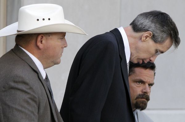 Warren Jeffs přichází k soudu (srpen 2011).