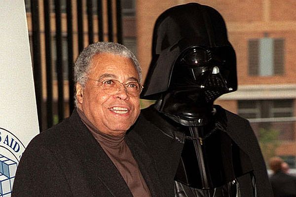 James Earl Jones získá Čestného Oscara, mimo jiné za svůj hlas, který propůjčil Darthu Vaderovi.
