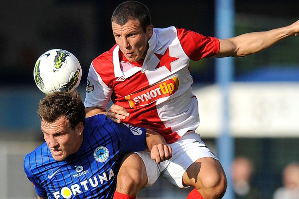 Fotbalisté Slavie nestačili na liberecký Slovan.