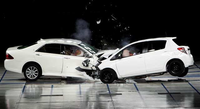 Toyota měla v poslední době řadu problémů (ilustrační foto z crash testů). 