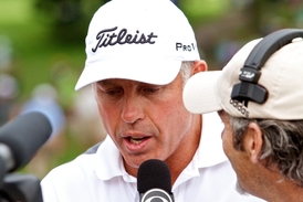 Caddie Steve Williams byl v Akronu středem pozornosti.
