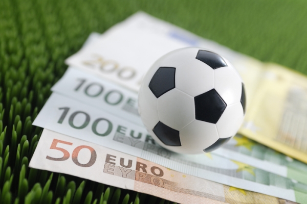 Fotbalista ukončil kariéru, protože nesnáší kapitalismus.