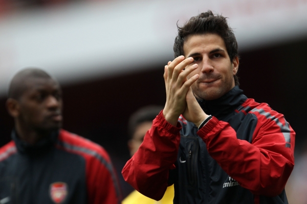 Cesc Fábregas opouští Arsenal a míří do Barcelony. Cesc Fábregas opouští Arsenal a míří do Barcelony.