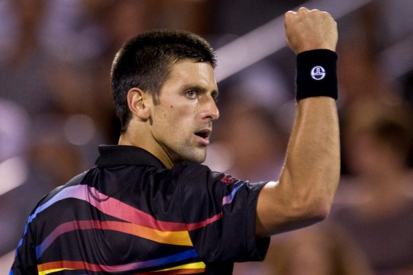 Novak Djokovič v utkání s Jo-Wilfriedem Tsongou. Novak Djokovič v utkání s Jo-Wilfriedem Tsongou.