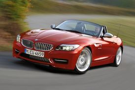 Výraz dravého zvířete, který dává tušit schopnosti vozu.