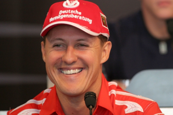 Jak dlouho asi vydrží Michaelu Schumacherovi ve formuli 1 úsměv? Jak dlouho asi vydrží Michaelu Schumacherovi ve formuli 1 úsměv?