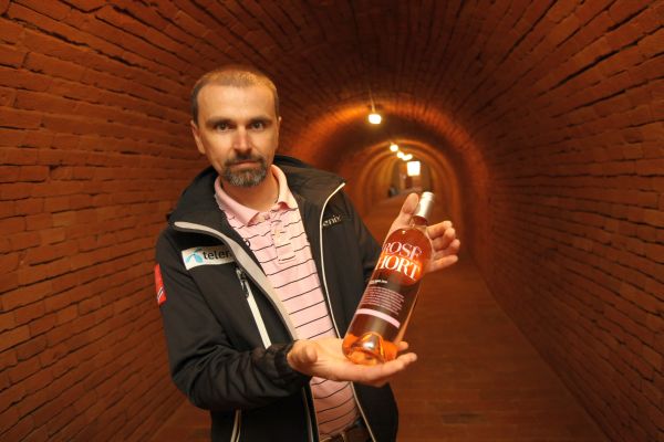 Vinař Jiří Hort připravuje vína pro michelinskou restauraci Allegro.