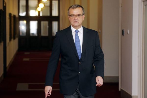 Kalousek chce otevřít diskusi o výdajových paušálech, které jsou prý u nás jedny z nejvyšších v Evropě a neplní svou roli. Kalousek chce otevřít diskusi o výdajových paušálech, které jsou prý u nás jedny z nejvyšších v Evropě a neplní svou roli.