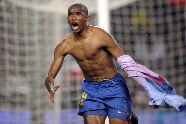 Samuel Eto'o bude nejlépe placeným fotbalistou světa. Samuel Eto'o bude nejlépe placeným fotbalistou světa.