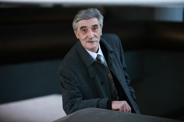 Ladislav Bátora má nuceného bobříka mlčení. Ladislav Bátora má nuceného bobříka mlčení.
