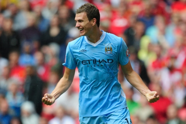 Útočník Manchesteru City Edin Džeko. Útočník Manchesteru City Edin Džeko.