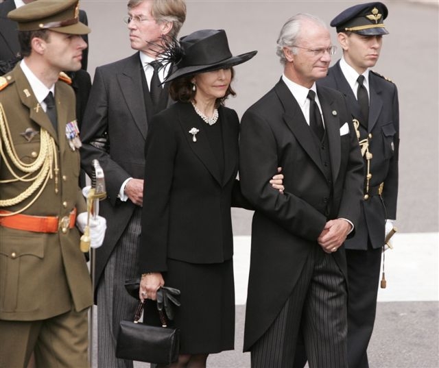 Král Carl XVI. Gustav s chotí Silvií (ilustrační foto). Král Carl XVI. Gustav s chotí Silvií (ilustrační foto).