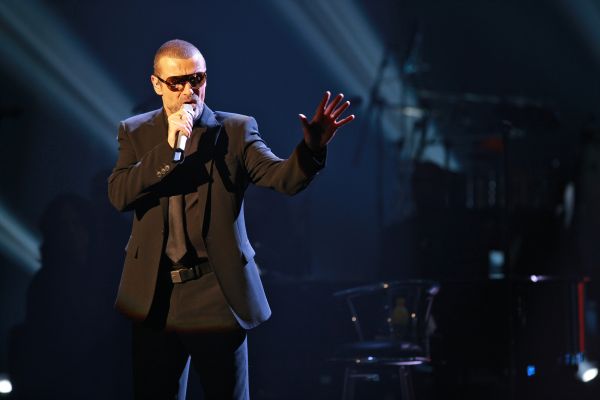 Zpěvák George Michael.