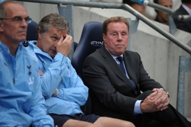 Kouč Spurs Harry Redknapp (vpravo).