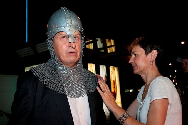 Jan Kraus ve zbroji.