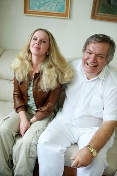 Lékař Jaroslav Barták si potrpí na důvěrné asistentky.