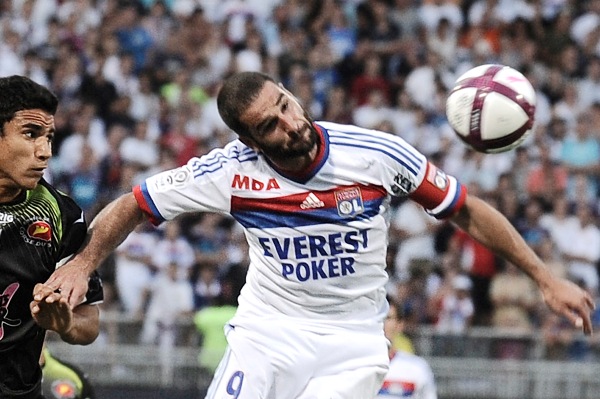 Fotbalisté Lyonu podvanácté v řadě postoupili do základní fáze Ligy mistrů.