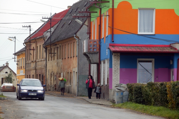 Obec Nový Kostel, u které se nacházelo epicentrum zemětřesení. Obec Nový Kostel, u které se nacházelo epicentrum zemětřesení.