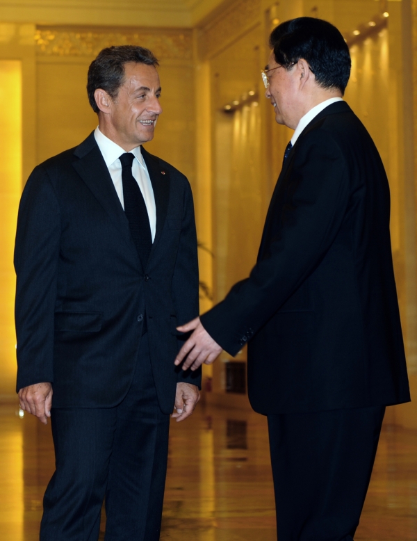 Francouzský prezident Nicolas Sarkozy a jeho čínský protějšek Chu Ťin-tchao.