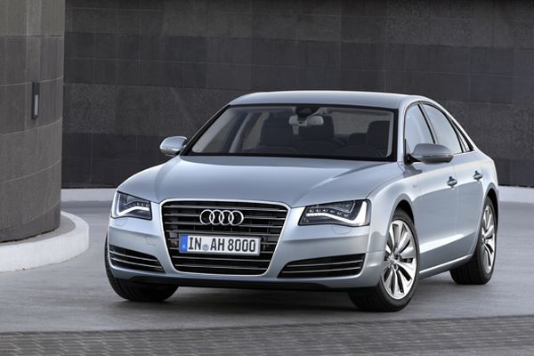 Hybridní Audi A8, které přijde v příštím roce do prodeje.