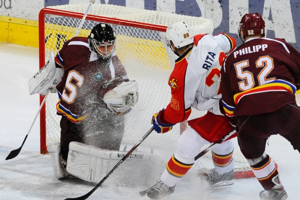 Hokejisté Sparty na Jokerit Helsinky nestačili. Hokejisté Sparty na Jokerit Helsinky nestačili.