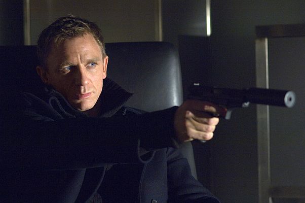Daniel Craig v Casinu Royal.
