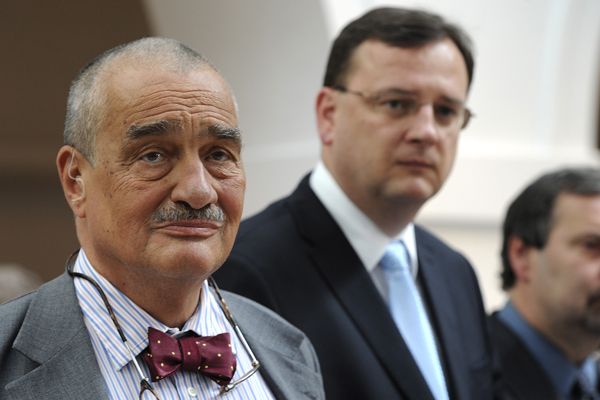 Karel Schwarzenberg (vlevo) a Petr Nečas.