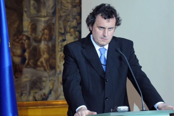 Ćeský velvyslanec v Izraeli Tomáš Pojar. Ćeský velvyslanec v Izraeli Tomáš Pojar.