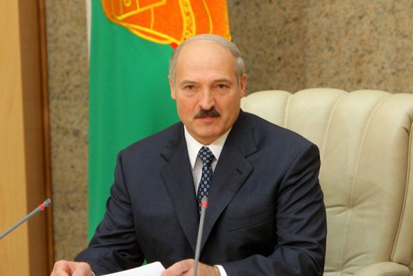 Alexandr Lukašenko dospěl k názoru, že se bez EU neobejde.