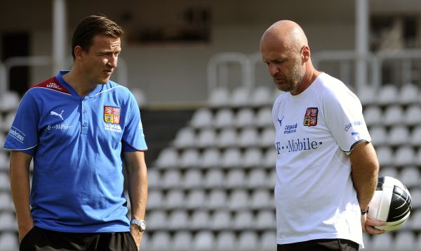 Vladimír Šmicer (vlevo) s Michalem Bílkem.