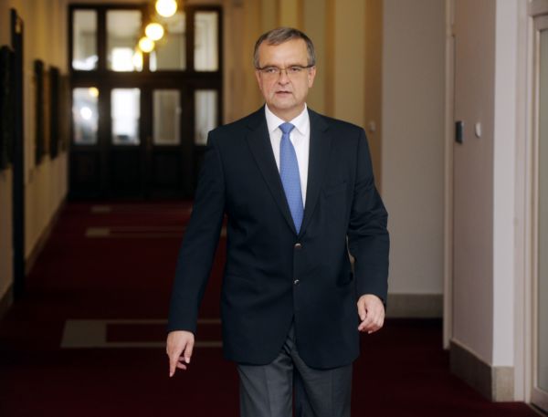 Ministr financí Kalousek se brání, že ministerstvo informace zveřejnilo na výzvu ředitele ProMoPro. Ministr financí Kalousek se brání, že ministerstvo informace zveřejnilo na výzvu ředitele ProMoPro.