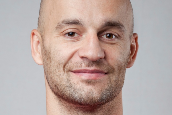 Demitra byl jedním z hokejistů na palubě. Demitra byl jedním z hokejistů na palubě.