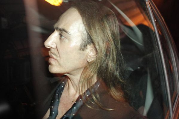 Módní tvůrce John Galliano. Módní tvůrce John Galliano.