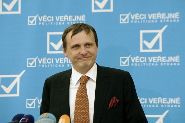 Šéf poslaneckého klubu VV Vít Bárta. Šéf poslaneckého klubu VV Vít Bárta.