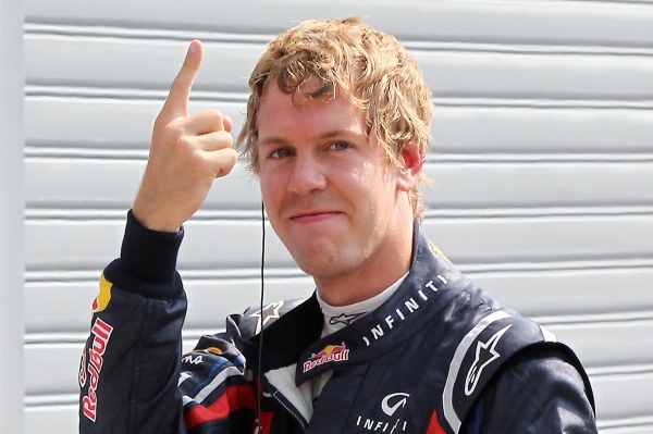 Sebastian Vettel slaví osmé letošní vítězství.