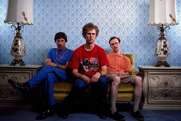Napoleon Dynamite: taková pěkná americká dysfunkční rodinka. Napoleon Dynamite: taková pěkná americká dysfunkční rodinka.