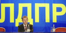 Andrej Lugovoj dnes požívá imunitu poslance Žirinovského strany "liberálních demokratů".