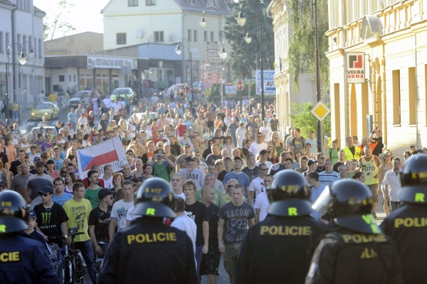 Varnsdorf zažívá protesty už po tři víkendy a chystají se další. Varnsdorf zažívá protesty už po tři víkendy a chystají se další.