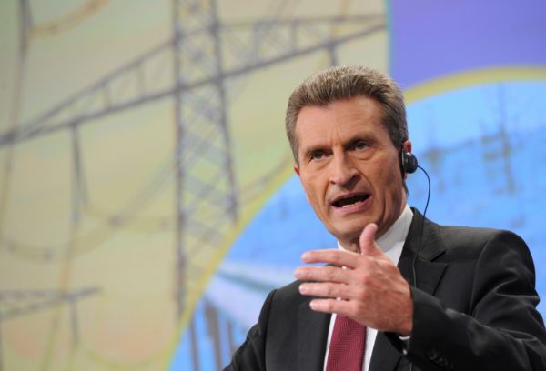 Komisař pro energetiku Günther Oettinger. 
