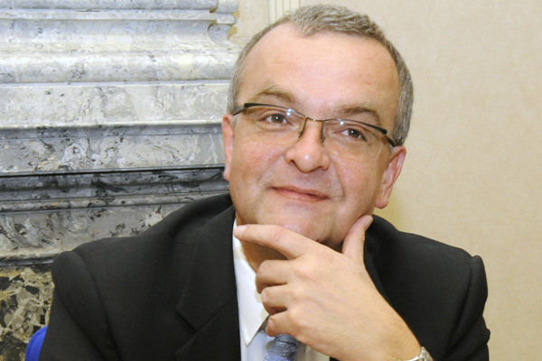Ministerstvo financí plánuje pilotní emisi dluhopisů pro občany na 11. listopadu.