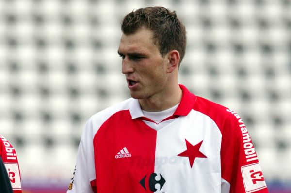 Martin Latka v minulosti již oblékal dres pražské Slavie. Martin Latka v minulosti již oblékal dres pražské Slavie.