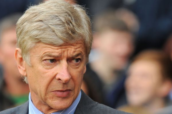 Arséne Wenger zažívá s Arsenalem nepovedený vstup do sezony.