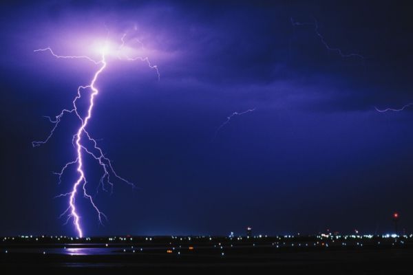 Elektrická energie může podle odborníků sloužit i pacientům, u kterých klasické léky nezabírají.