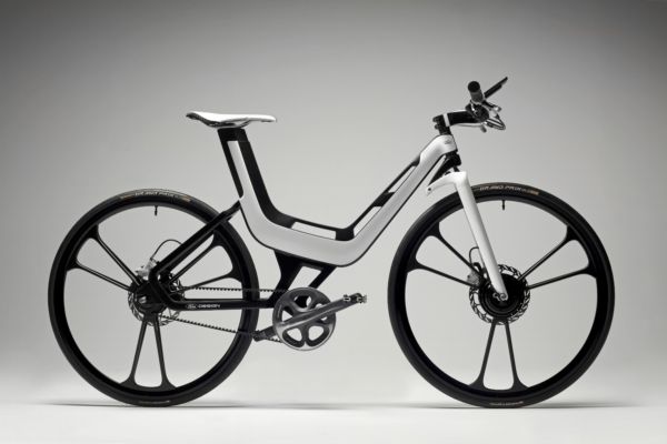 Bicykl s elektrickým pohonem z dílny automobilky Ford.