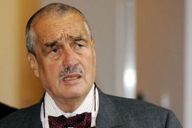 Ministr zahraničí Karel Schwarzenberg odložil Bartákův dopis k psaním "od pošuků".