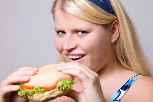 Ve světě převažují obézní lidé nad těmi, kteří nemají co jíst. Ve světě převažují obézní lidé nad těmi, kteří nemají co jíst.