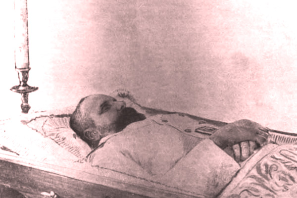 Zavražděný ruský premiér Pjotr Arkaděvič Stolypin (1862-1911).
