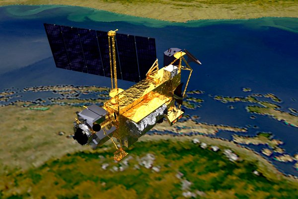 Satelit se v atmosféře rozpadl a z velké části shořel. Na Zemi dopadly jen menší části. Satelit se v atmosféře rozpadl a z velké části shořel. Na Zemi dopadly jen menší části.