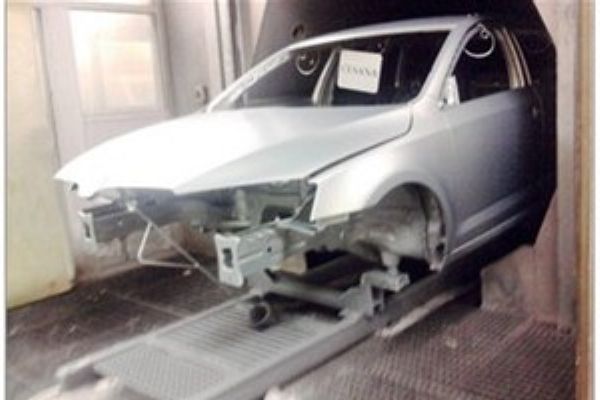 Škoda Octavia třetí generace na výrobní lince.