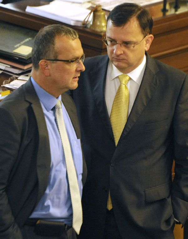 Miroslav Kalousek a Petr Nečas. Miroslav Kalousek a Petr Nečas.